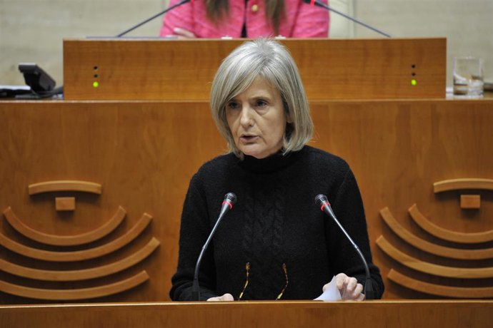 La consejera de Cultura, Turismo, Jóvenes y Deportes de la Junta de Extremadura, Victoria Bazaga, comparece en la Asamblea de Extremadura