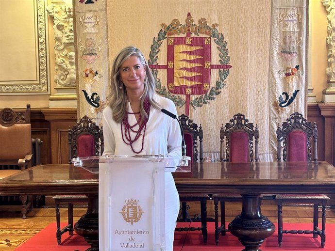 Archivo - La representante de Vox y concejal de Educación y Cultura del Ayuntamiento de Valladolid, Irene Carvajal.