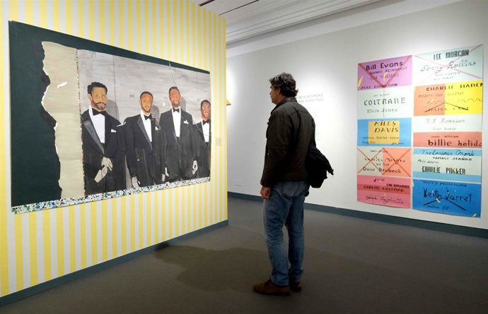 Exposición 'CARA B. Música de fondo' de Miki Leal en el Centro Fundación Unicaja de Sevilla.