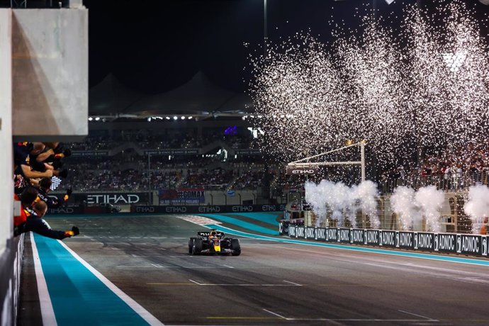 Archivo - Max Verstappen durante el GP de Abu Dabi 2022.