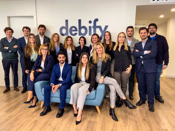 Equipo Debify 