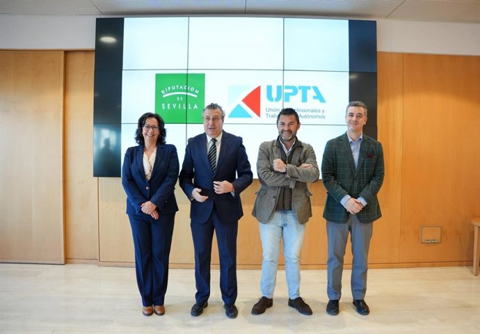 Reunión entre los responsables de la Diputación y UPTA