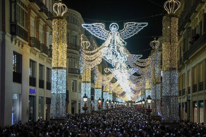 El Ayuntamiento De Málaga Informa: Málaga Enciende Mañana Su Alumbrado Navideño Con Nueva Decoración En Gran Parte Del Centro Y Zonas Emblemáticas
