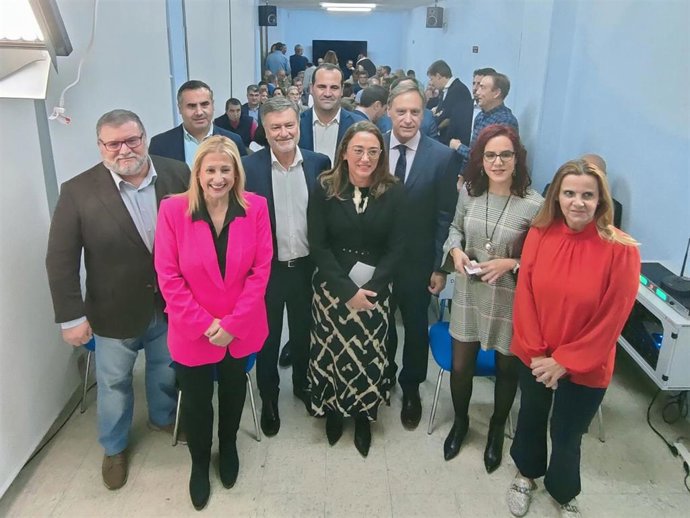 Participantes en la jornada del PP en Salamanca