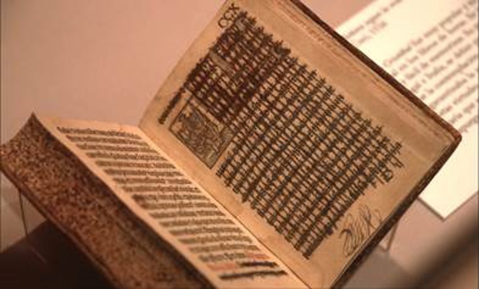 Un ejemplar de la exposición sobre la censura en la Biblioteca Nacional