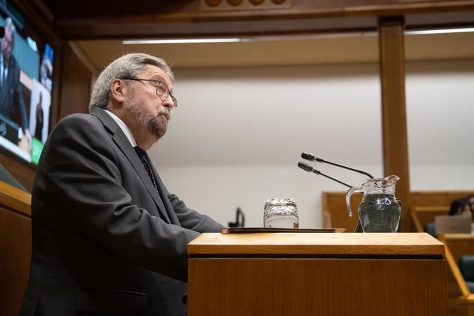 El Ararteko, Manuel Lezertua