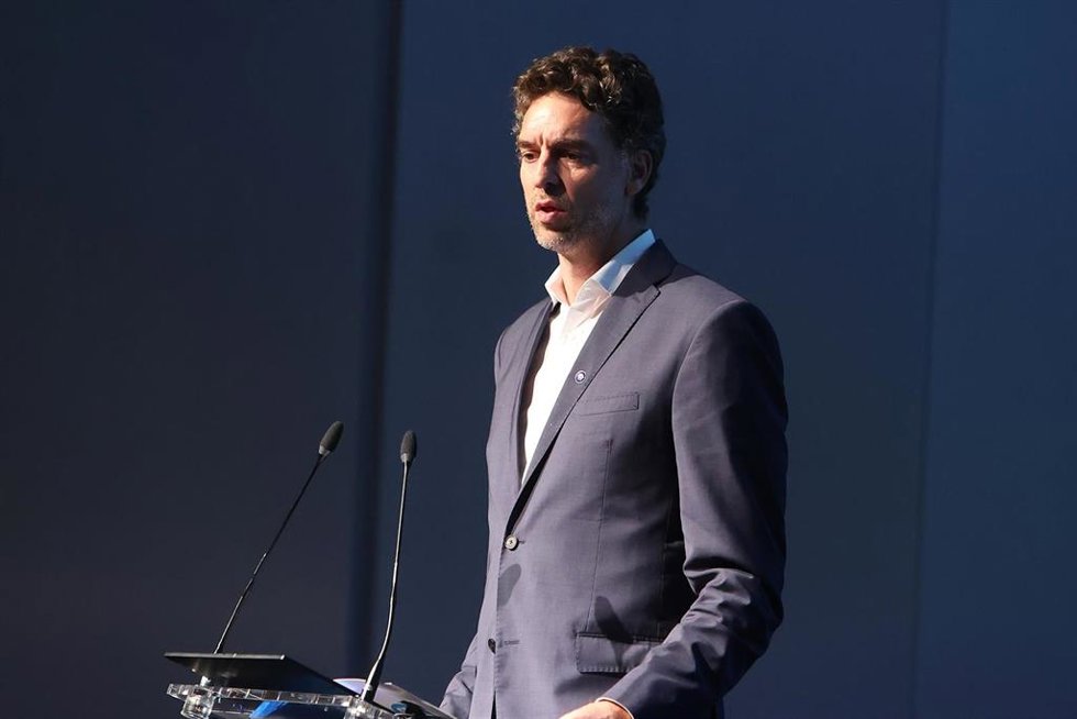 Archivo - El exjugador de baloncesto, Pau Gasol, interviene durante la clausura de la Reunión de Alto Nivel sobre Obesidad Infantil, en el Palacio de Congresos de Palma, a 17 de octubre de 2023, en Palma de Mallorca, Mallorca, Baleares (España). 
