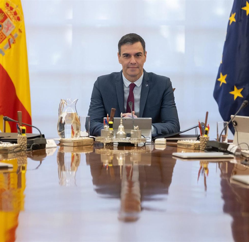 El presidente del Gobierno, Pedro Sánchez, preside la primera reunión de Consejo de Ministros de la XV legislatura, en el Palacio de la Moncloa, a 22 de noviembre de 2023, en Madrid (España).