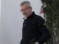 El padre de Gerard Piqué, su tajante reacción ante las cámaras tras salir a la luz los problemas de su hijo con Hacienda