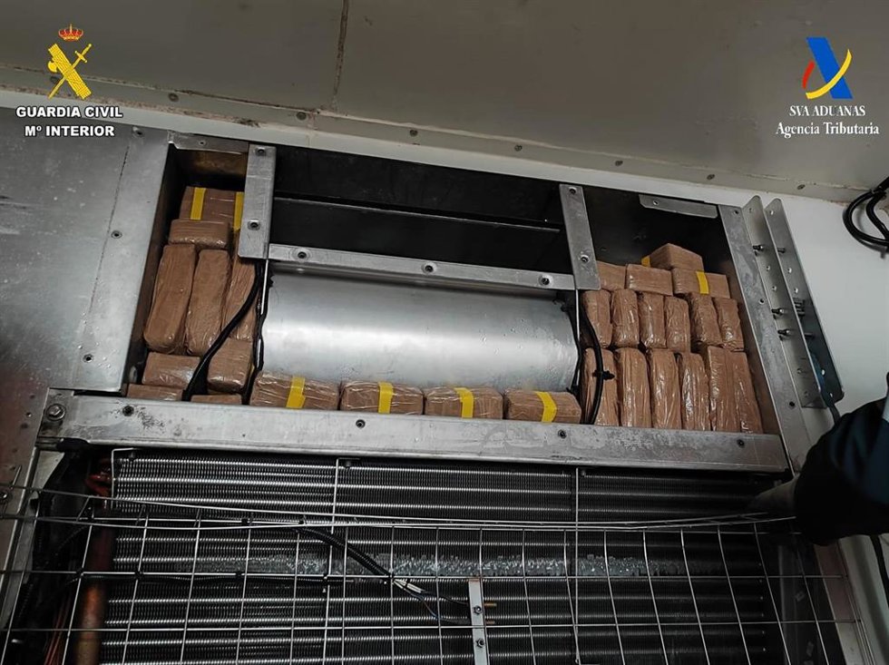 Droga oculta en uno de los remolques intervenidos en el puerto de Algeciras.