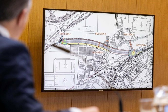 El Ayuntamiento impulsa las obras de reforma de tres viales en San José, Casco Histórico y Casablanca