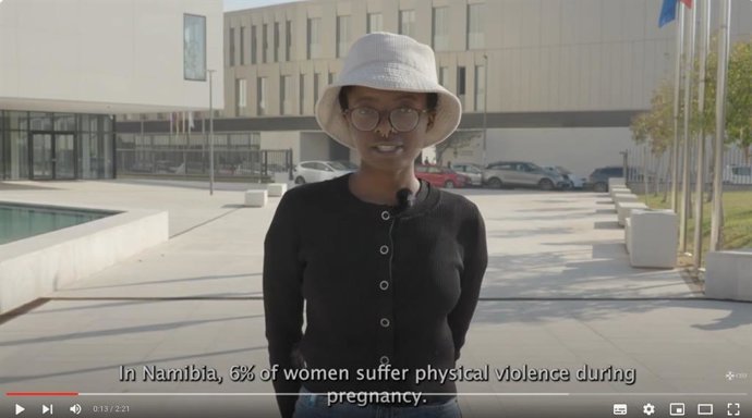 La CEU UCH invita al alumando a poner "una alarma cada doce minutos" para concienciar sobre la violencia contra la mujer