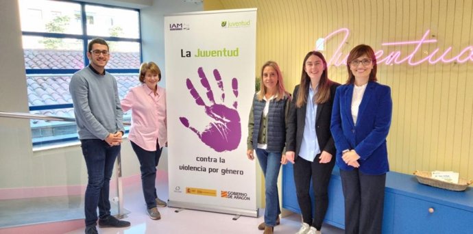 El IX concurso de microrrelatos del IAM y el IAJ contra la violencia de género registra un récord de participación.