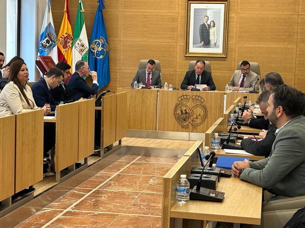 Pleno extrarodinario de la Diputación de Huelva.