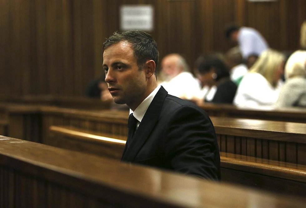Archivo - Oscar Pistorius durante una vista del juicio en 2014