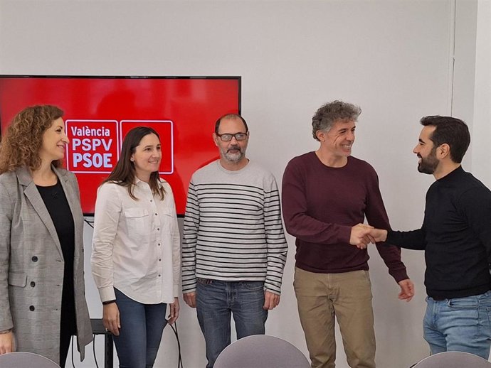 Reunión de representantes del PSPV y Fampa Valncia sobre la modificación de la Ley del Juego