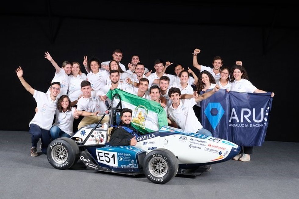 Archivo - Miembros del equipo ARUS de la Universidad de Sevilla.