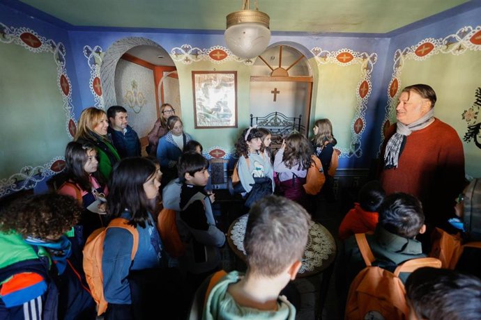 Alumnado de la zona Ambroz-Cáparra pone en práctica el Catálogo de Turismo Educativo de la Diputación de Cáceres