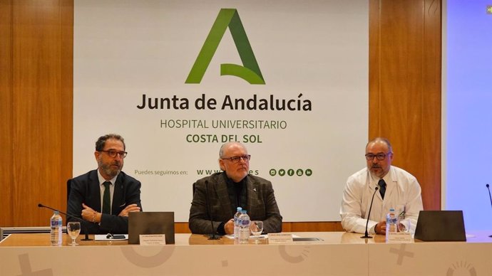 El viceconsejero de Salud y Consumo de la Junta de Andalucía, Miguel Ángel Guzmán, ha asistido este viernes al acto institucional de presentación del Hospital Costa del Sol como Hospital Universitario