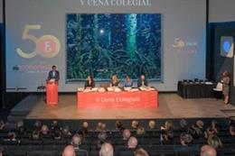 Entrega sus galardones del Colegio de Economistas en una gala que coincidía con el medio siglo de vida de la institución, en el salón de actos del Acuario.
