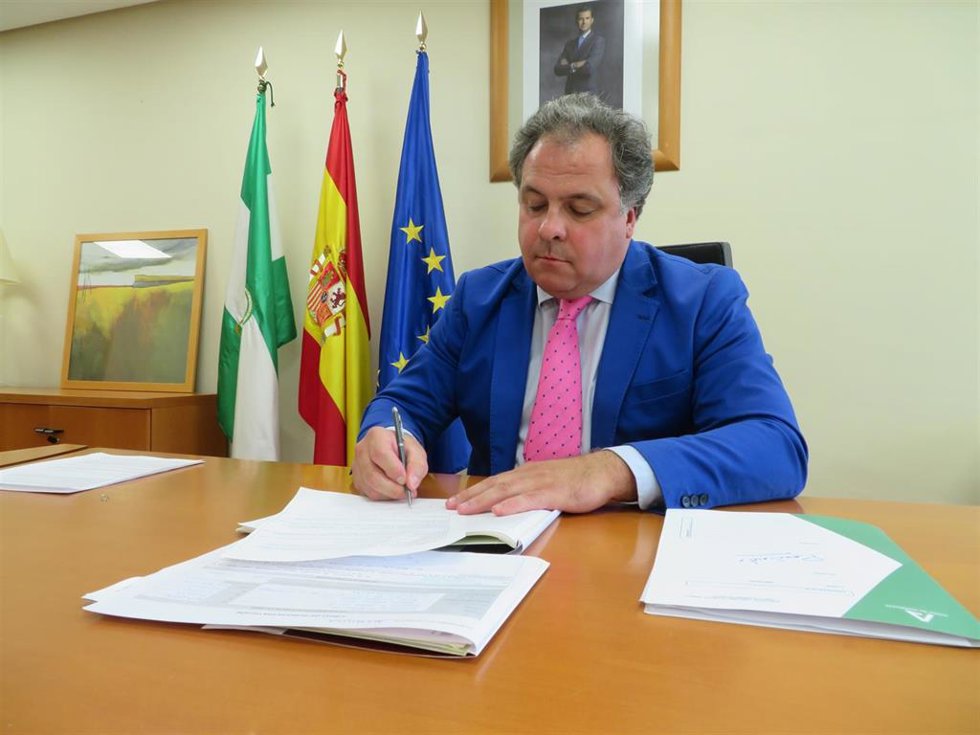 Archivo - El delegado de Empleo, Empresa y Trabajo Autónomo de la Junta en Huelva, Juan Carlos Duarte.