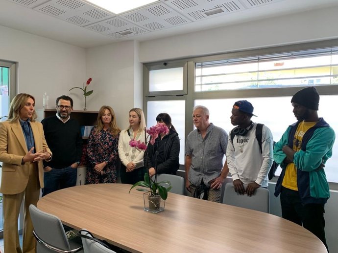 La Concejalía de Bienestar Social, Familia y Salud del Ayuntamiento de Murcia ha abierto sus puertas a un grupo de refugiados que están siendo atendidos en distintos programas de Cruz Roja