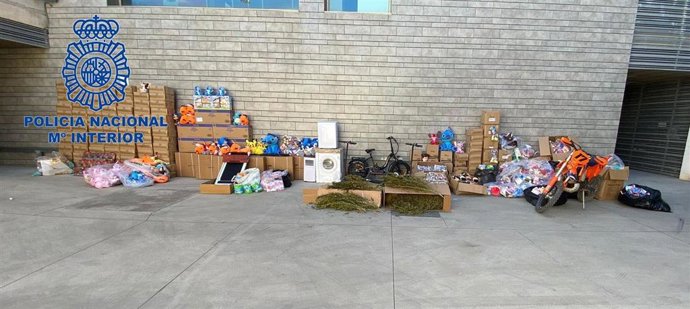 Detenidas dos personas por robar en varias empresas objetos valorados en casi 100.000 euros