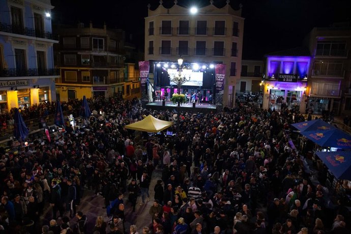 Cheste (Valencia) da la bienvenida a la afición del GP de la Comunitat Valenciana