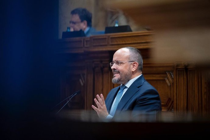 Archivo - El president del PP catal, Alejandro Fernández