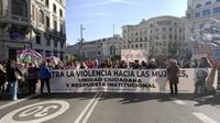 Feministas recorren Madrid y piden unidad con lemas por el fin de la prostitución y contra la Ley Trans