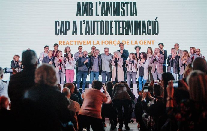 El presidente de mnium Cultural, Xavier Antich, en el acto 'Amb la amnistía cap a l'autodeterminació' celebrado en L'Hospitalet de Llobregat (Barcelona).