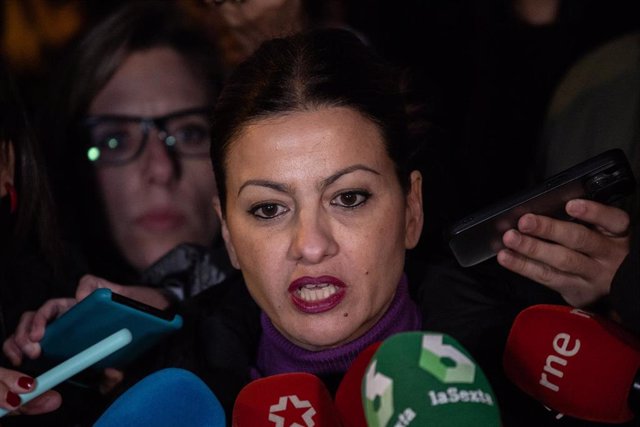 La ministra de Juventud e Infancia, Sira Rego, realiza unas declaraciones a la prensa, antes de una manifestación contra la violencia hacia las mujeres, a 25 de noviembre de 2023, en Madrid (España). 