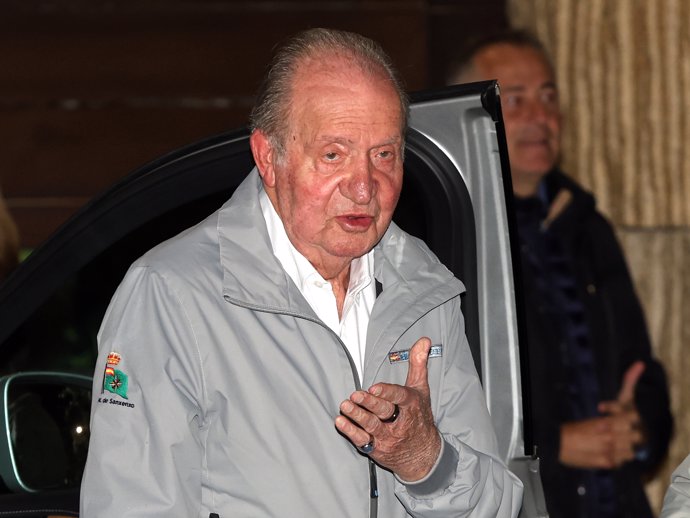 El Rey Juan Carlos en el Club Náutico de Sanxenxo