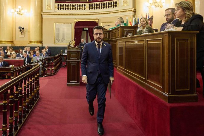 Archivo - El presidente de la Generalitat de Catalunya, Pere Aragons, tras intervenir, durante un debate tras la Comisión General de las Comunidades Autónomas, en el Senado, a 19 de octubre de 2023, en Madrid (España). En la Comisión, Aragons, ha defe