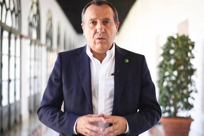 Archivo - El diputado autonómico y secretario de Servicios Sociales del PSOE-A, José Luis Ruiz Espejo, en una foto de archivo.