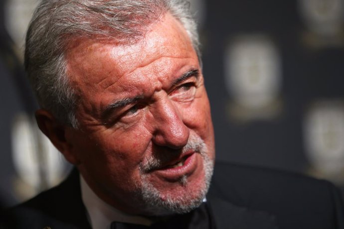 Archivo - FILED - 26 October 2023, United Kingdom, London: Terry Venables, former England, FC Barcelona and Tottenham Hotspur coach, has died at the age of 80 after a long battle with illness, the British news agency PA quoted a statement from the Leagu
