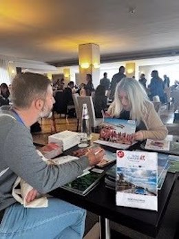 La Consejería De Turismo Y Empleo Del Gobierno De Canarias, A Través De La Empresa Pública Turismo De Islas Canarias, Se Encuentra Este Fin De Semana En El Roadshow Destinazione Spagna, Donde Las Islas Se Promocionan Entre Los Profesionales Del Sector