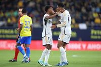 Rodrygo vacuna el 'virus FIFA'