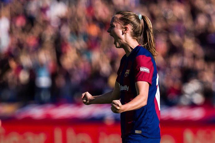Caroline Graham Hansen celebra un gol con el FC Barcelona en la Liga F 23-24