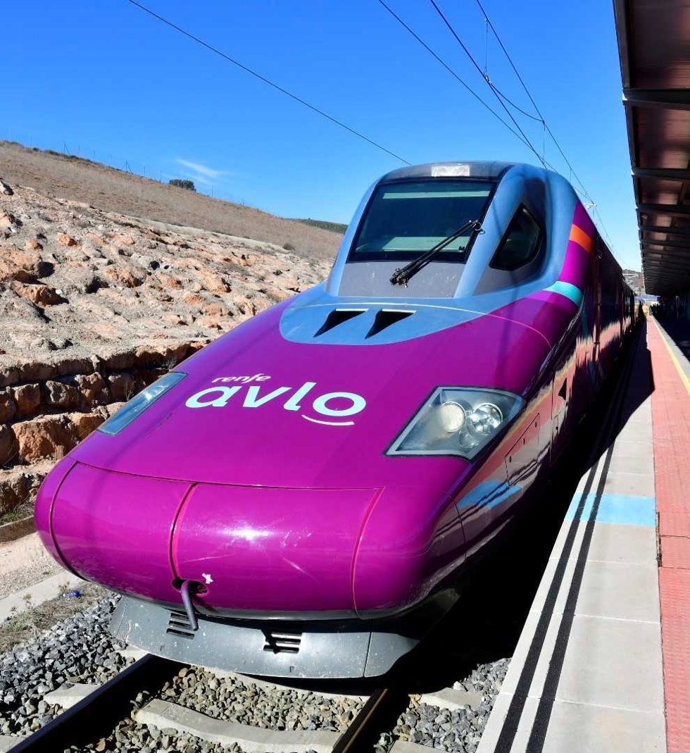 Tren Avlo