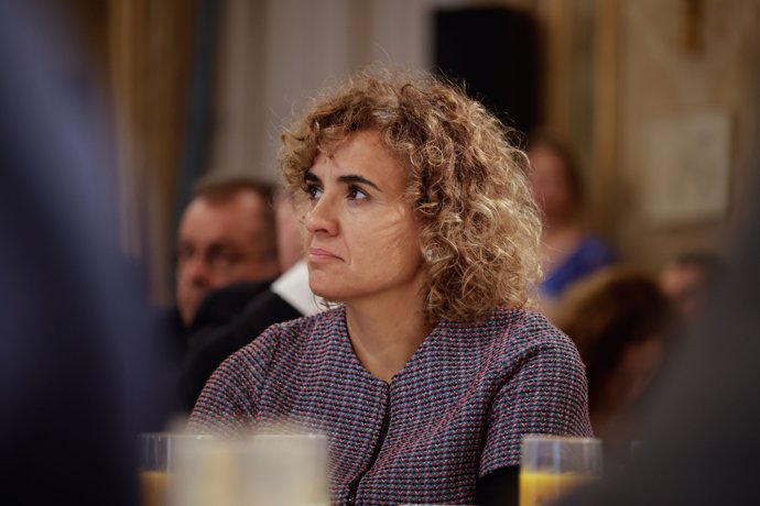 La eurodiputada del PP Dolors Montserrat durante una conferencia en el Hotel Palace de Barcelona, a 25 de octubre de 2023, en Barcelona, Catalunya (España).