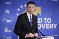 Muresan (PPE) avisa a Sánchez de que la ley de amnistía puede "bloquear los fondos europeos"