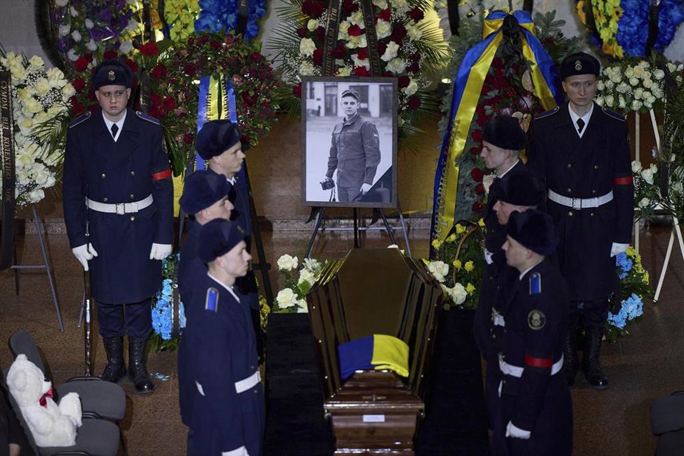 Archivo - Funeral de Denis Monastirski, ministro del Interior de Ucrania, muerto en un accidente aéreo.