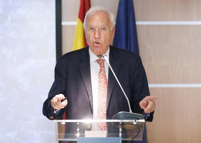 Archivo - El exministro de Exteriores José Manuel García-Margallo interviene durante el seminario de alto nivel Reglamento y Directiva de Requisitos de Capitales (CRR/CRD), en la sede de la Oficina del Parlamento Europeo en España, a 9 de junio de 202