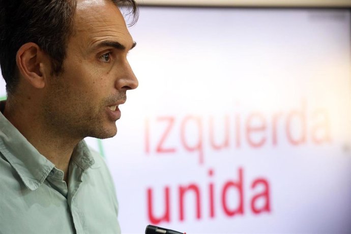 Archivo - El coordinador general de IU Andalucía, Toni Valero, en una imagen de archivo 