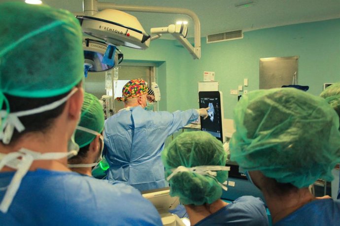 Ecografía Hepática Intraoperatoria en el Hospital de Valme de Sevilla.