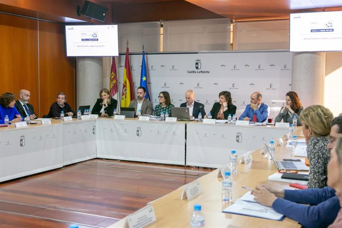 Así lo ha avanzado este lunes la consejera de Economía, Empresas y Empleo, Patricia Franco, preside en Toledo la reunión de la comisión de seguimiento del Eje 1 del Pacto por la Reactivación Económica y el Empleo.