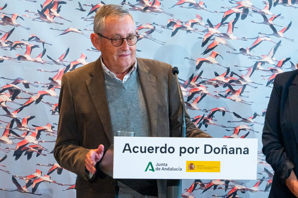 El presidente del Consejo de Participación de Doñana, Miguel Delibes, tras la rueda de prensa de Moreno y Ribera
