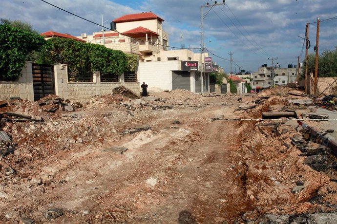 Vista general de una calle en el campamento de refugiados de Yenín, en Cisjordania, tras una operación de las fuerzas de seguridad de Israel