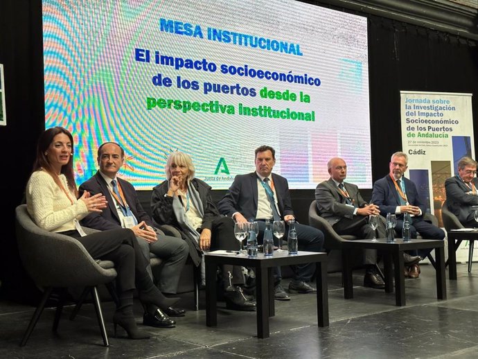 La APA en la jornada sobre investigación del impacto socioeconómico de los puertos de Andalucía